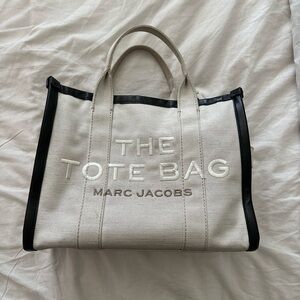 Marc Jacobs The Tote Bag Beige & Leather Trim